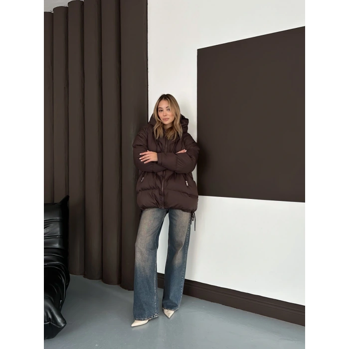 Kapüşonlu Desenli Şişme Mont Kahverengi