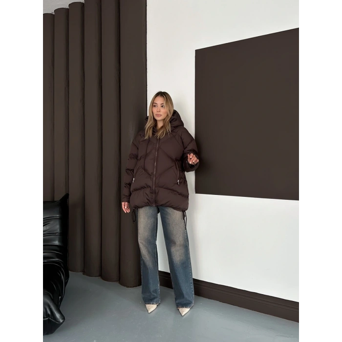 Kapüşonlu Desenli Şişme Mont Kahverengi