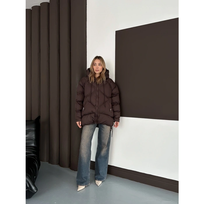 Kapüşonlu Desenli Şişme Mont Kahverengi