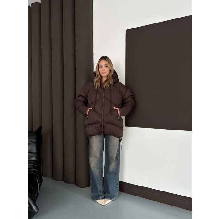 Kapüşonlu Desenli Şişme Mont Kahverengi