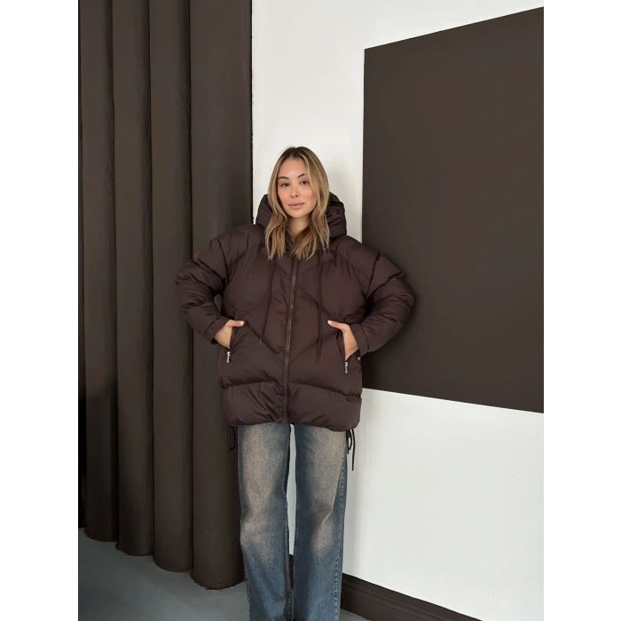 Kapüşonlu Desenli Şişme Mont Kahverengi