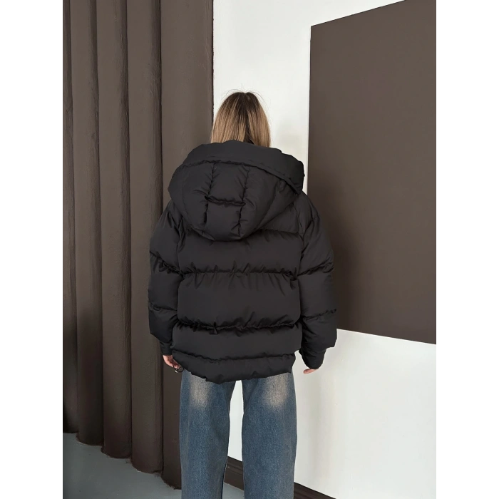 Kapüşonlu Şişme Kısa Mont Siyah