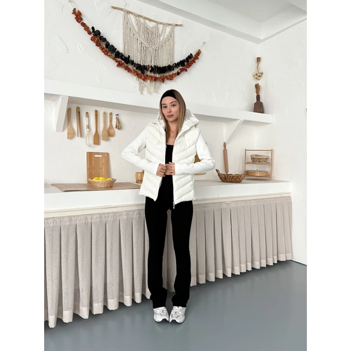 Kapüşonlu Şişme Mont Beyaz