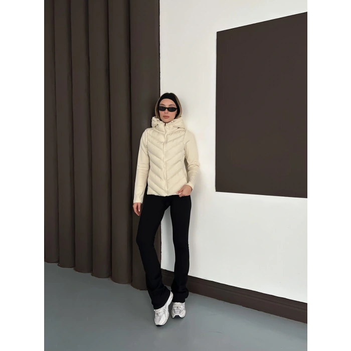 Kapüşonlu Şişme Mont Ekru