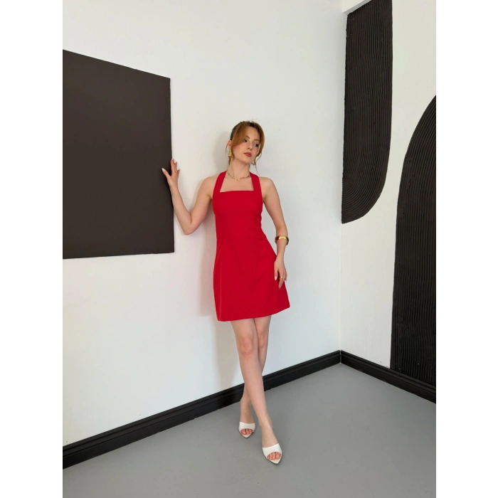 Kare Yaka Boyundan Bağlamalı Mini Çan Elbise Kırmızı