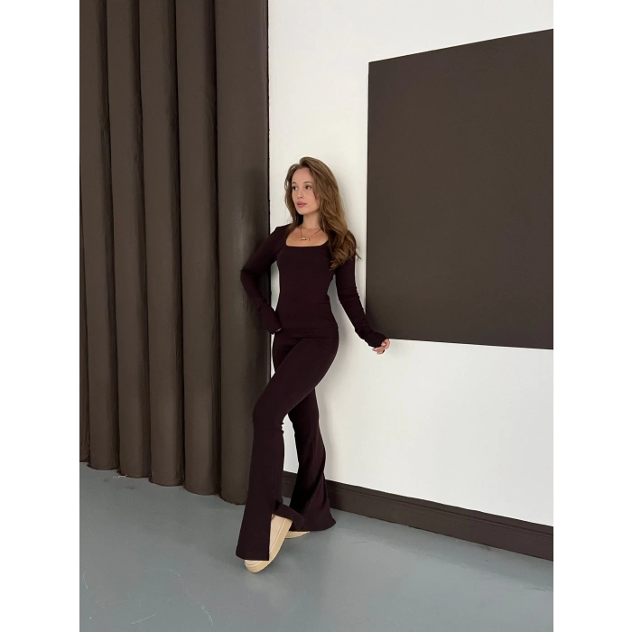 Kare Yaka İspanyol Paça İkili Takım Kahverengi