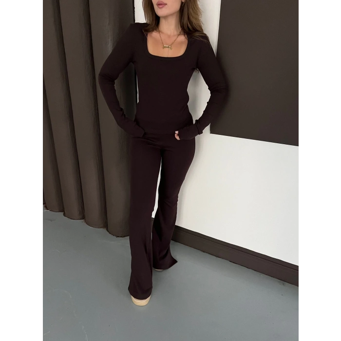 Kare Yaka İspanyol Paça İkili Takım Kahverengi