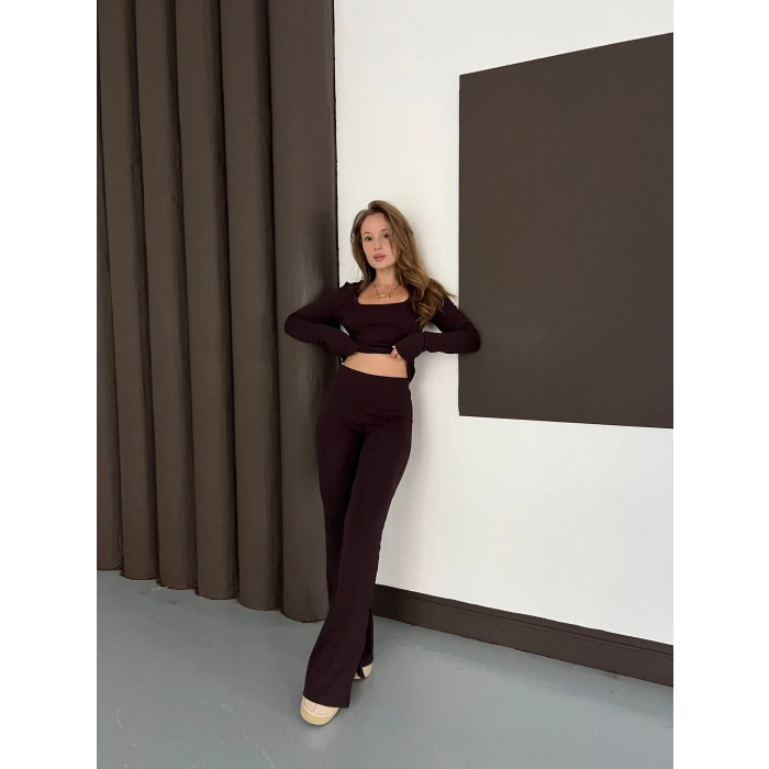 Kare Yaka İspanyol Paça İkili Takım Kahverengi