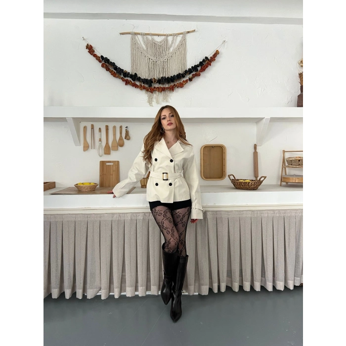 Kemer Detaylı İçi Astarlı Kısa Trenç Ekru