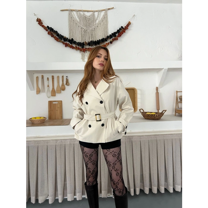 Kemer Detaylı İçi Astarlı Kısa Trenç Ekru