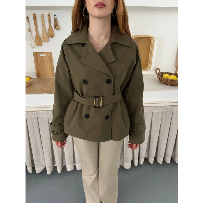 Kemer Detaylı İçi Astarlı Kısa Trenç Haki