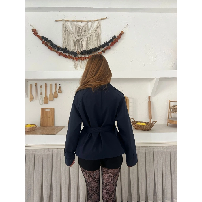 Kemer Detaylı İçi Astarlı Kısa Trenç lacivert