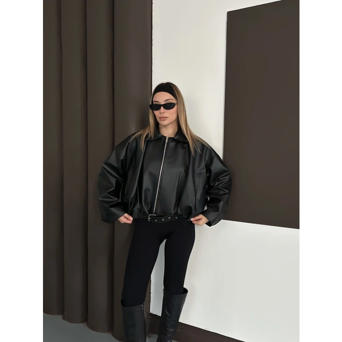 Kemer Detaylı İçi Peluşlu Deri Ceket Siyah