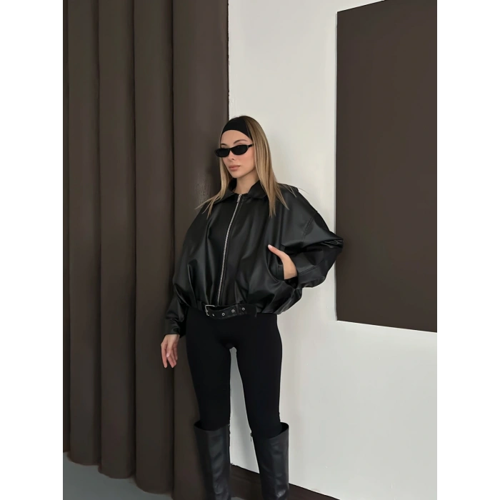 Kemer Detaylı İçi Peluşlu Deri Ceket Siyah