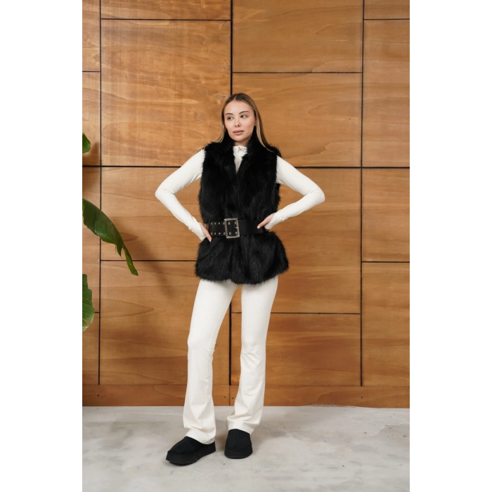 Kemer Detaylı Peluş Yelek Siyah