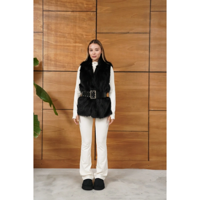 Kemer Detaylı Peluş Yelek Siyah