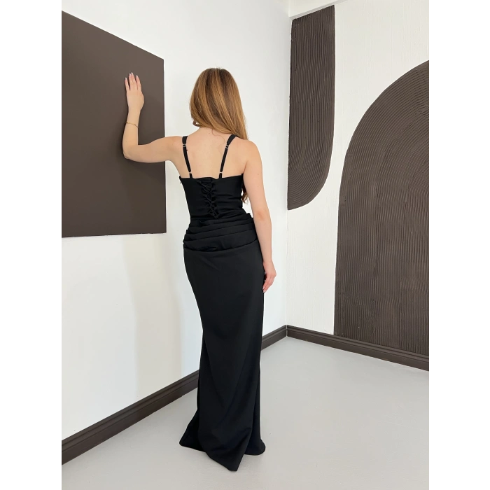 Korse Detaylı Kare Yaka Drapeli Elbise Siyah