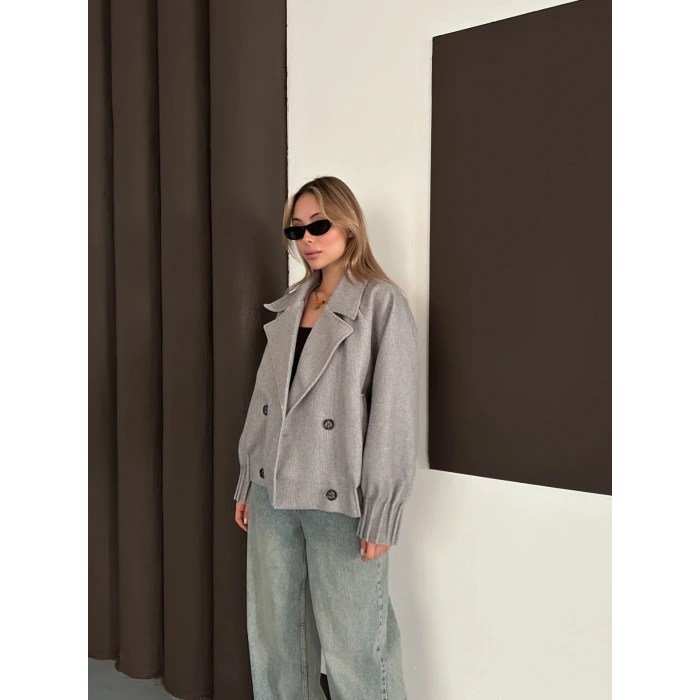 Kruvaze Yaka Kısa Büzgü Detaylı Kaşe Ceket Gri
