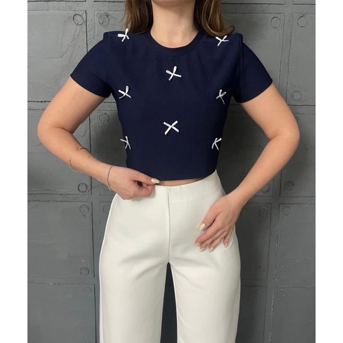 Kurdale Detaylı Crop Lacivert