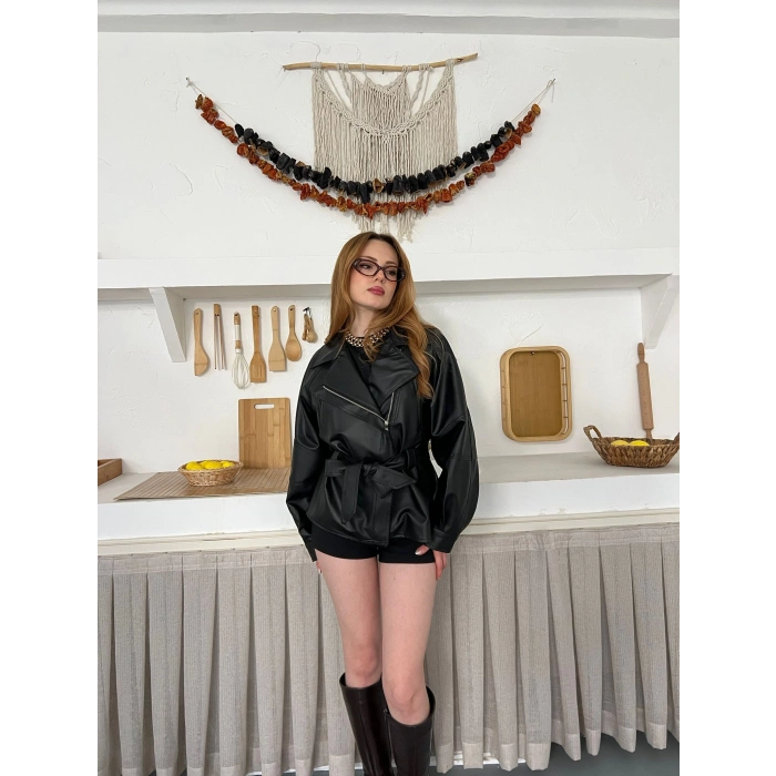 Kuşaklı Fermuarlı Deri Ceket Siyah