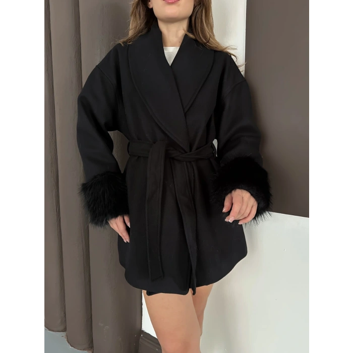 Kuşaklı Peluş Detay Kaşe Kaban Siyah