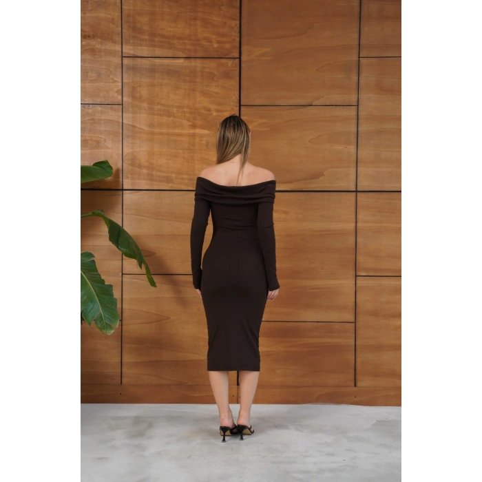 Madonna Yaka Aksesuar Detaylı Sandy Elbise Acı Kahve