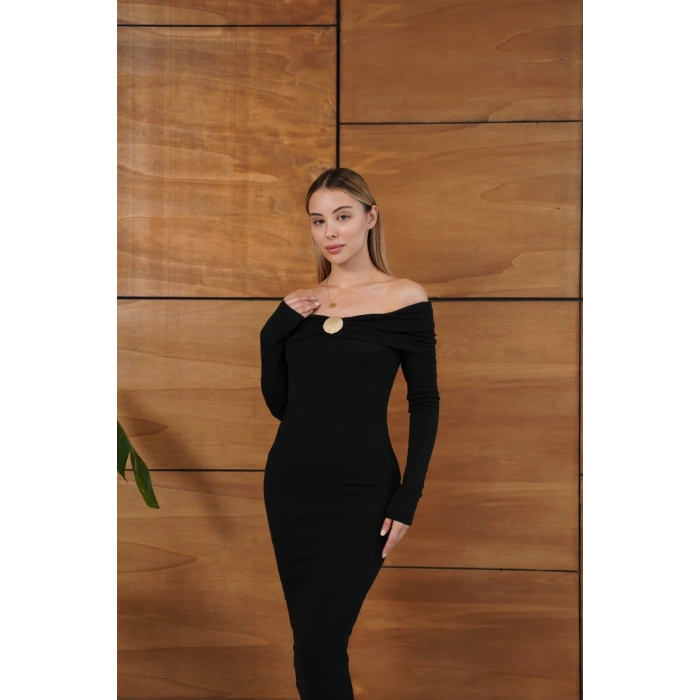 Madonna Yaka Aksesuar Detaylı Sandy Elbise Siyah