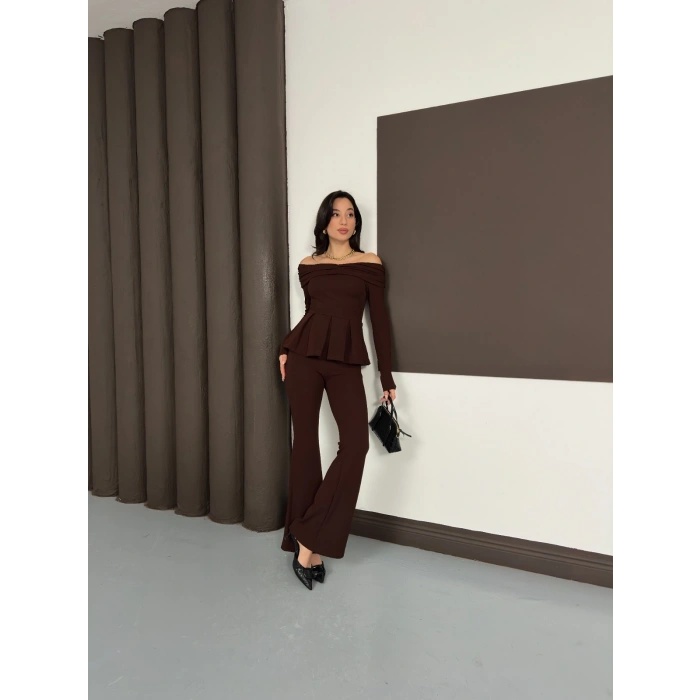Madonna Yaka Pantolonlu Takım Acı Kahve