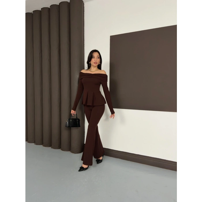 Madonna Yaka Pantolonlu Takım Acı Kahve