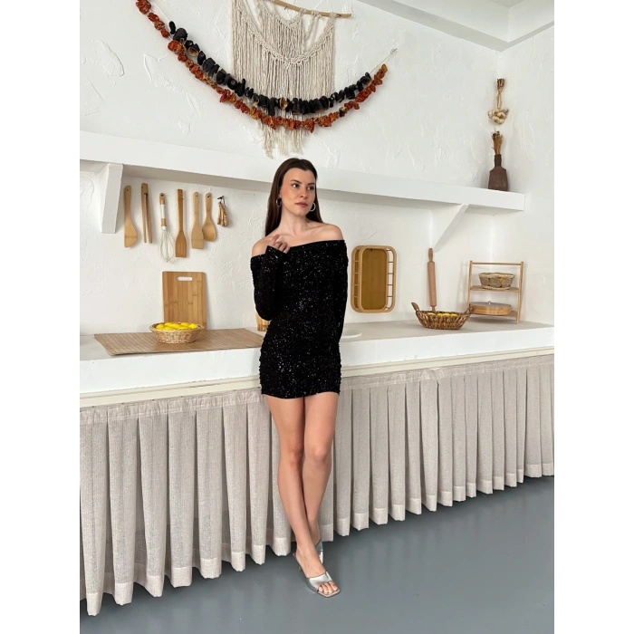 Madonna Yaka Simli Mini Elbise Siyah