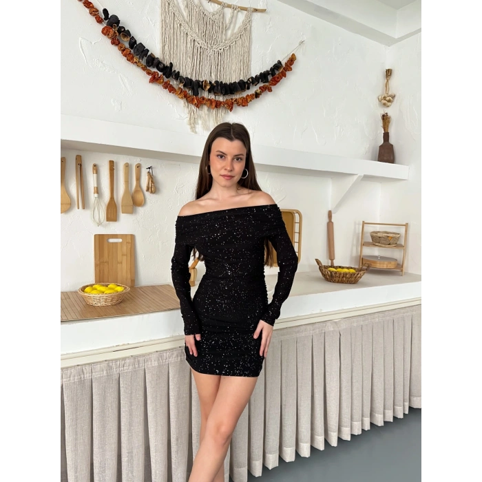 Madonna Yaka Simli Mini Elbise Siyah