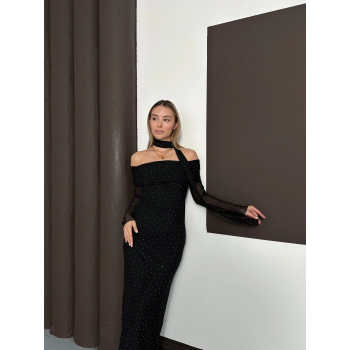 Madonna Yaka Taş Detaylı Işıltılı Elbise Siyah