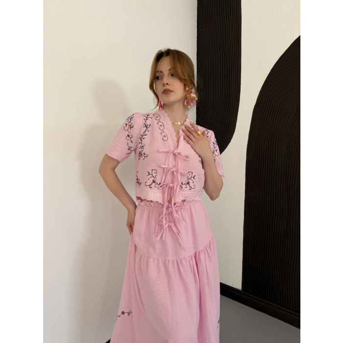 Nakış İşlemeli Pamuklu İçi Astarlı Takım Pembe