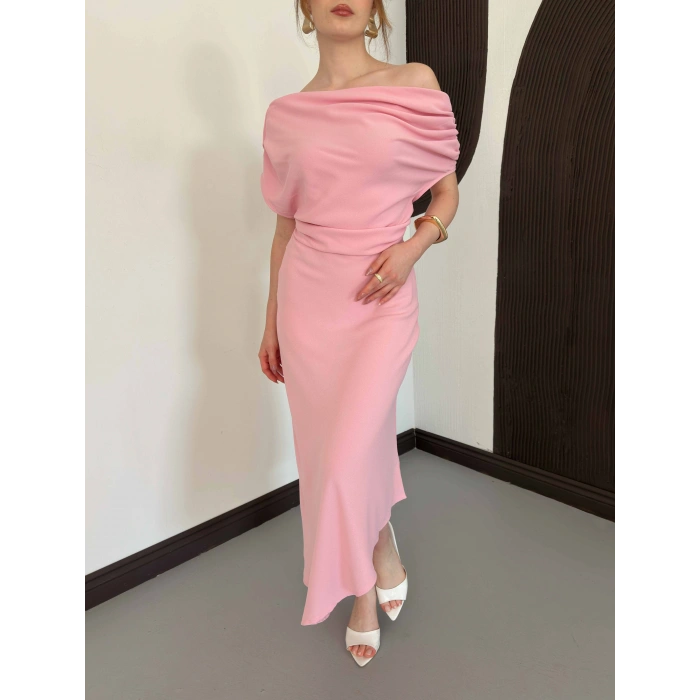 Omuz Büzgü Detay Uzun Elbise Pembe