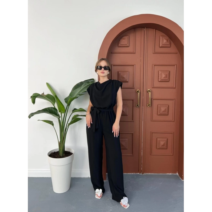 Omuz Vatkalı Bel Kuşaklı Premium Tulum Siyah