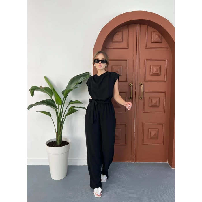 Omuz Vatkalı Bel Kuşaklı Premium Tulum Siyah