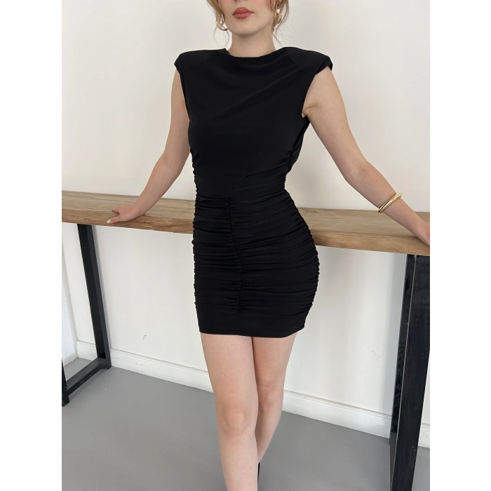Omuz Vatkalı Drape Detaylı Mini Elbise Siyah