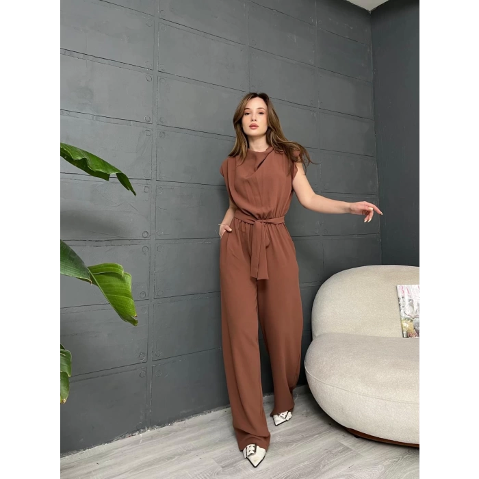 Omuz Vatkalı Kuşaklı Tulum Kahverengi
