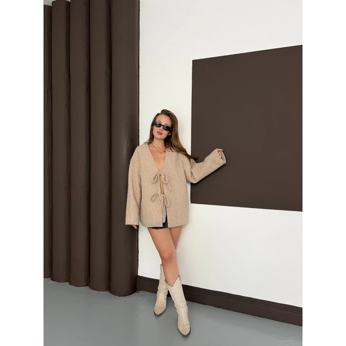 Ön Bağlama Detaylı Kaşe Ceket Bej