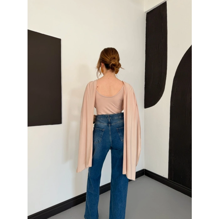 Pelerin Detaylı Body Suit Bej
