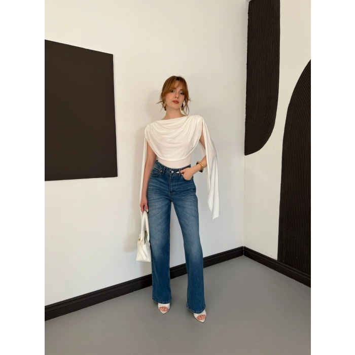 Pelerin Detaylı Body Suit Beyaz