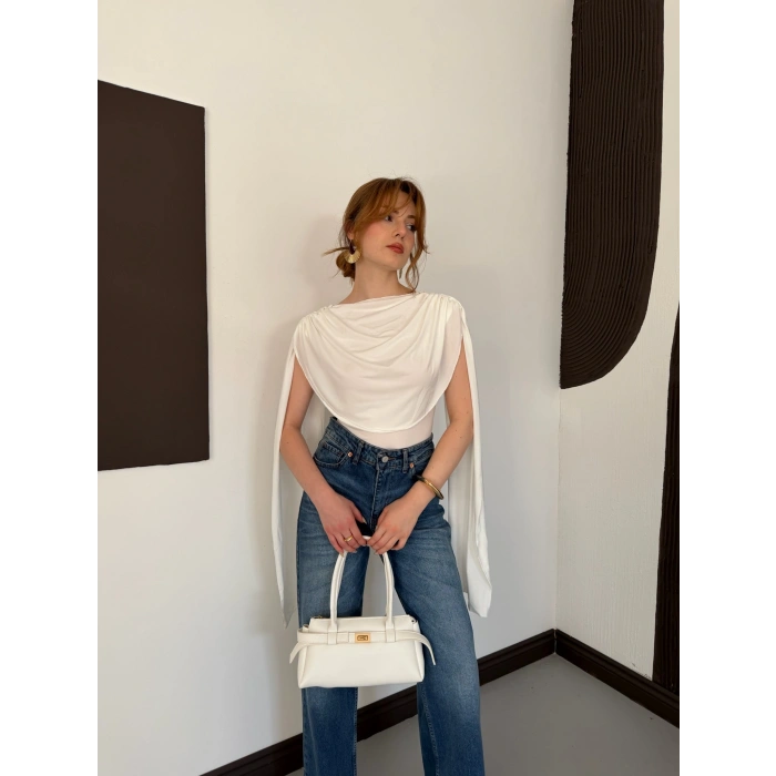 Pelerin Detaylı Body Suit Beyaz
