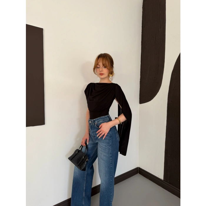 Pelerin Detaylı Body Suit Siyah