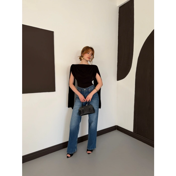 Pelerin Detaylı Body Suit Siyah