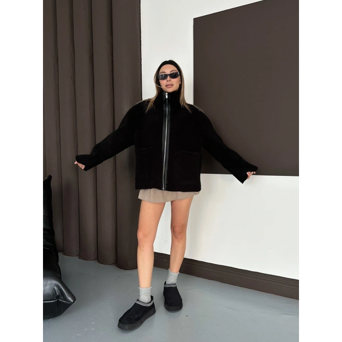 Peluş Cep detaylı Fermuarlı Ceket Siyah