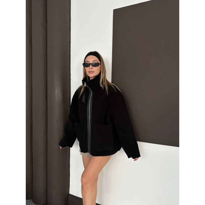 Peluş Cep detaylı Fermuarlı Ceket Siyah