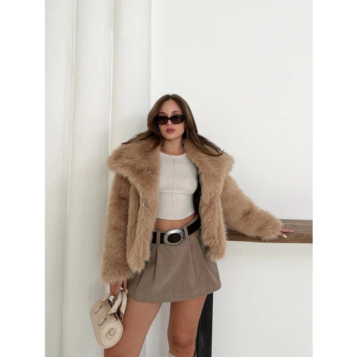 Peluş Çıtçıtlı Kısa Kürk Sütlü Kahve