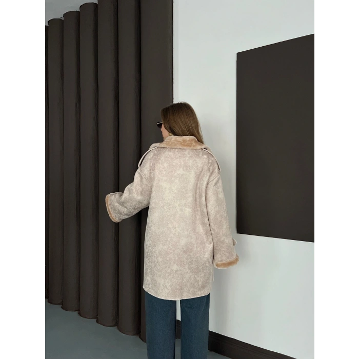 Peluş Detaylı Uzun Lamine Kaban Bej