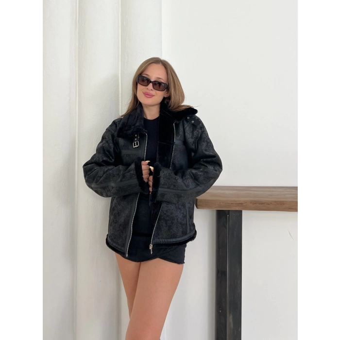 Peluşlu Yaka Kemer Detaylı Ceket Siyah