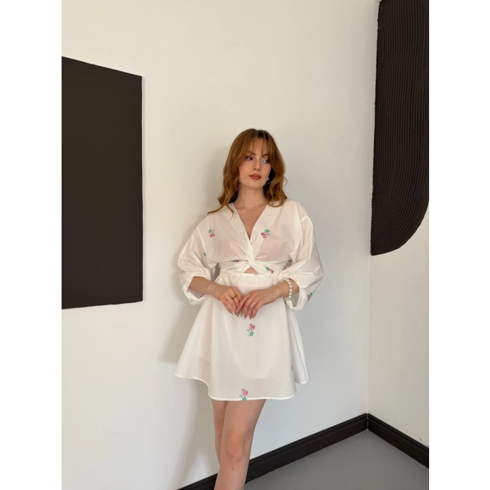 Poplin Kumaş Çiçek Desen Mini Elbise Beyaz-pembe